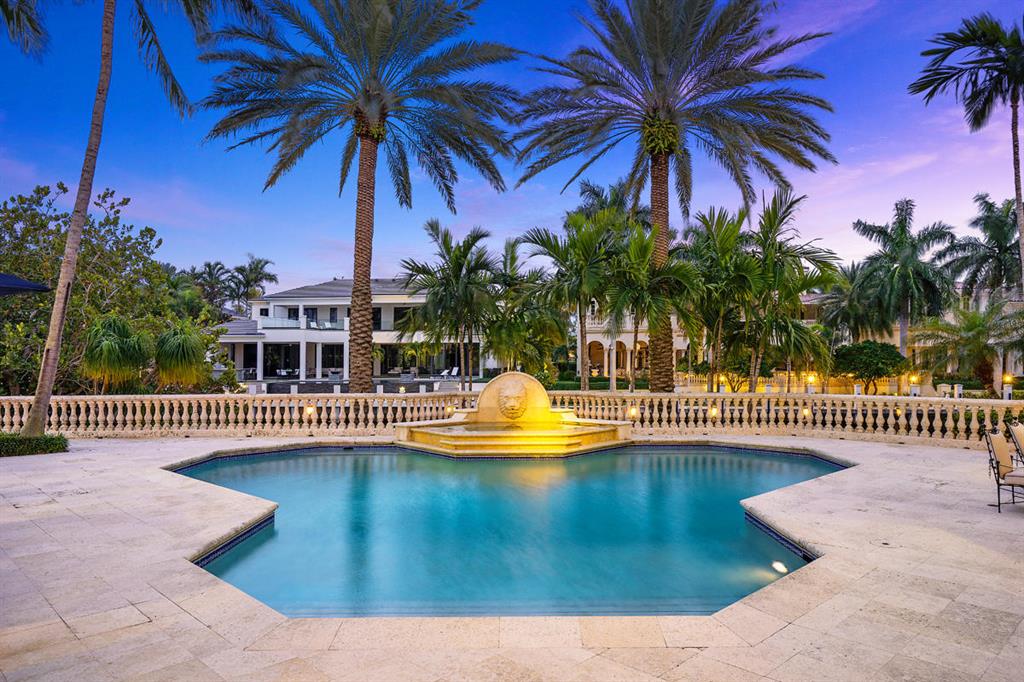 ROYAL PALM YACHT & COUNTRY CLUB - Residential