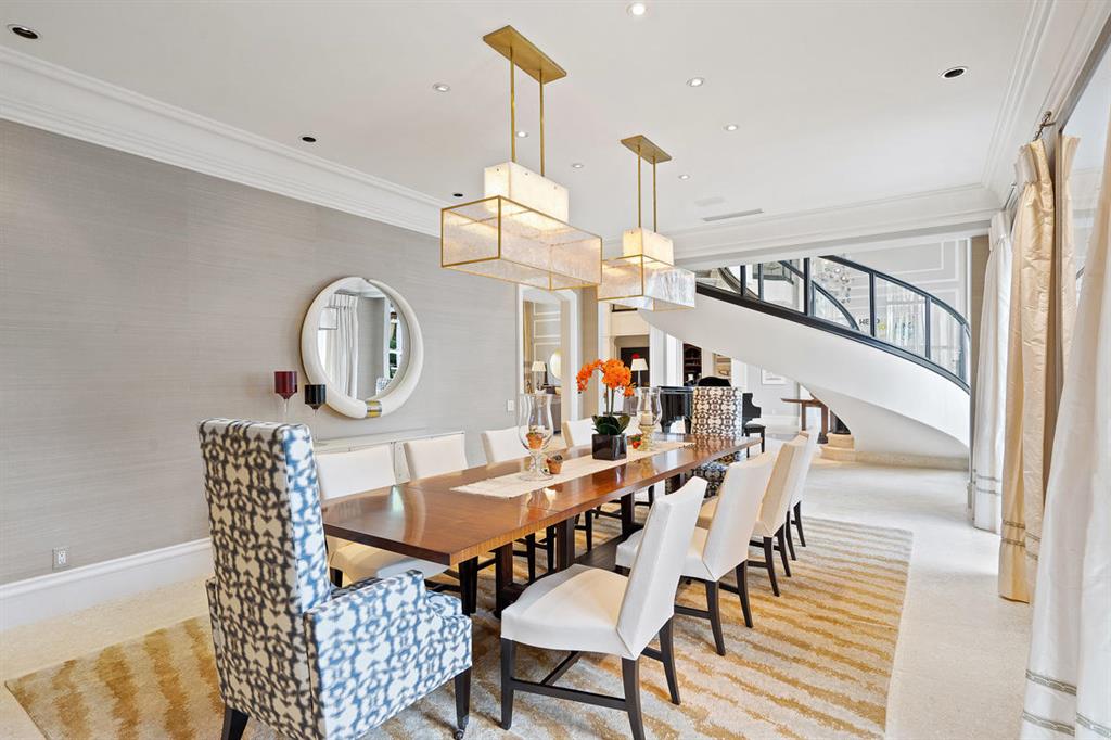 ROYAL PALM YACHT & COUNTRY CLUB - Residential