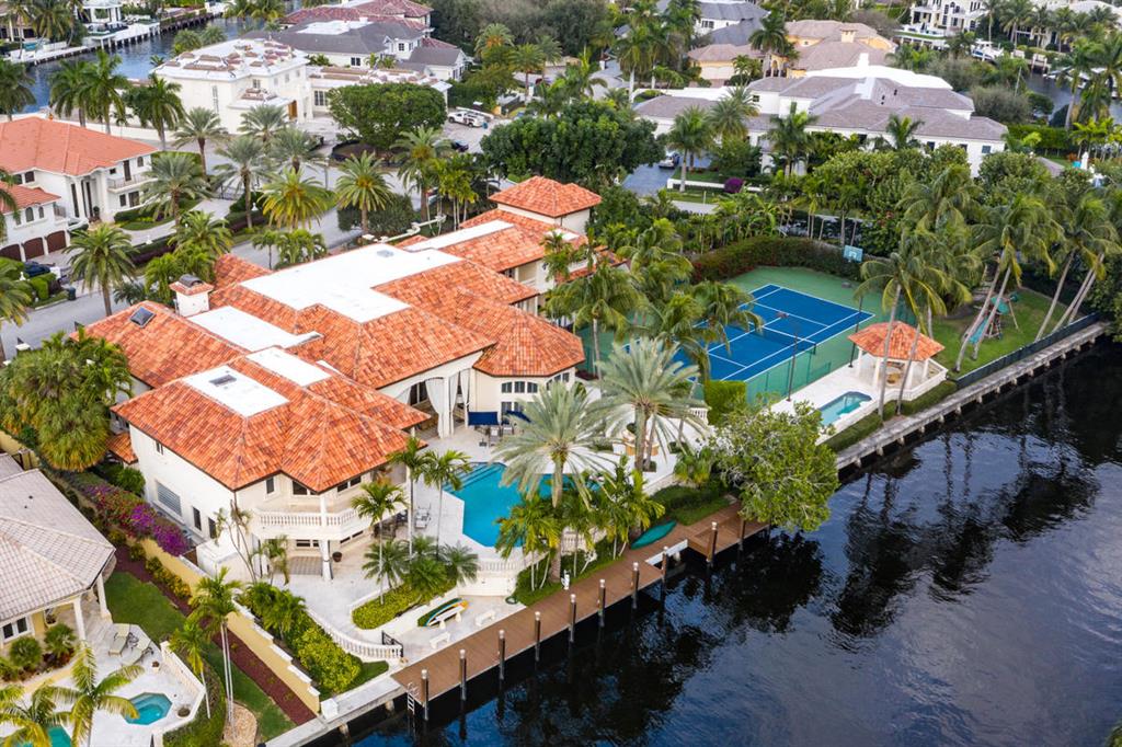 ROYAL PALM YACHT & COUNTRY CLUB - Residential