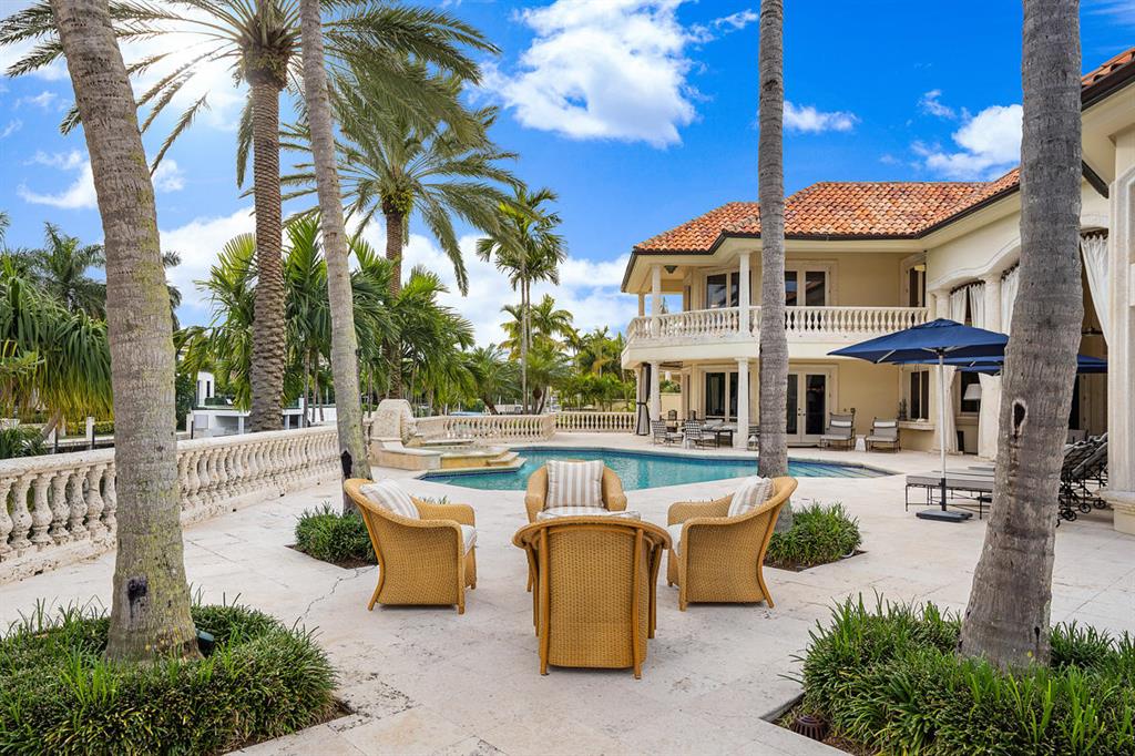 ROYAL PALM YACHT & COUNTRY CLUB - Residential
