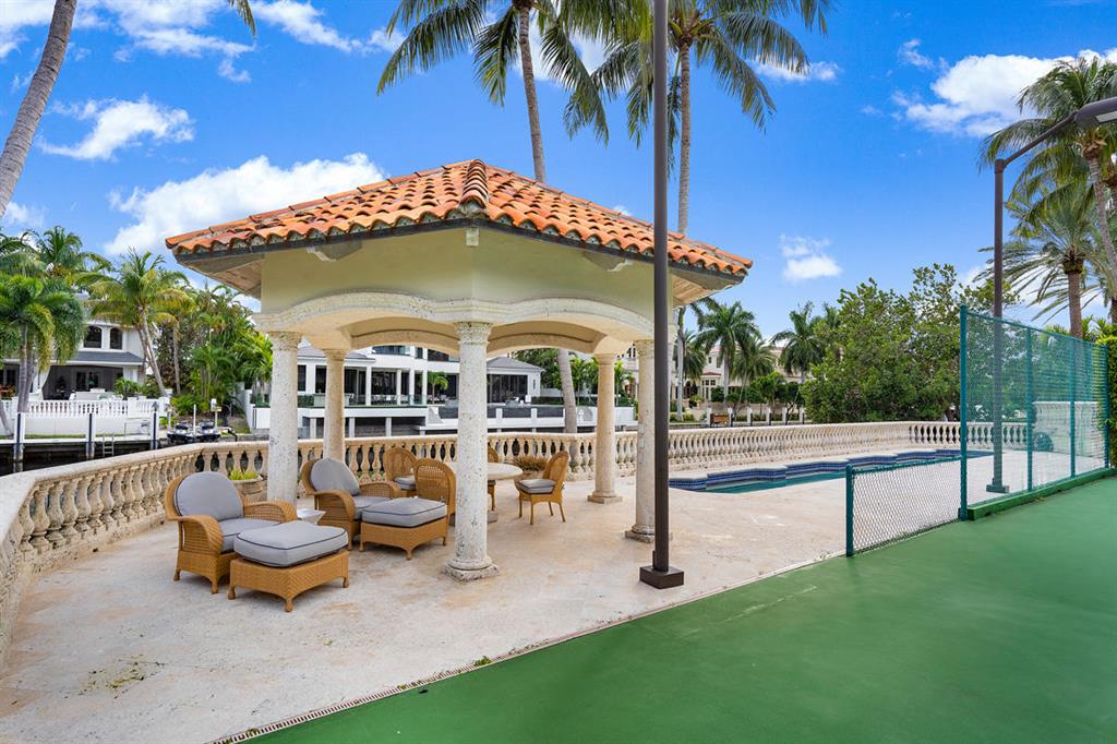 ROYAL PALM YACHT & COUNTRY CLUB - Residential