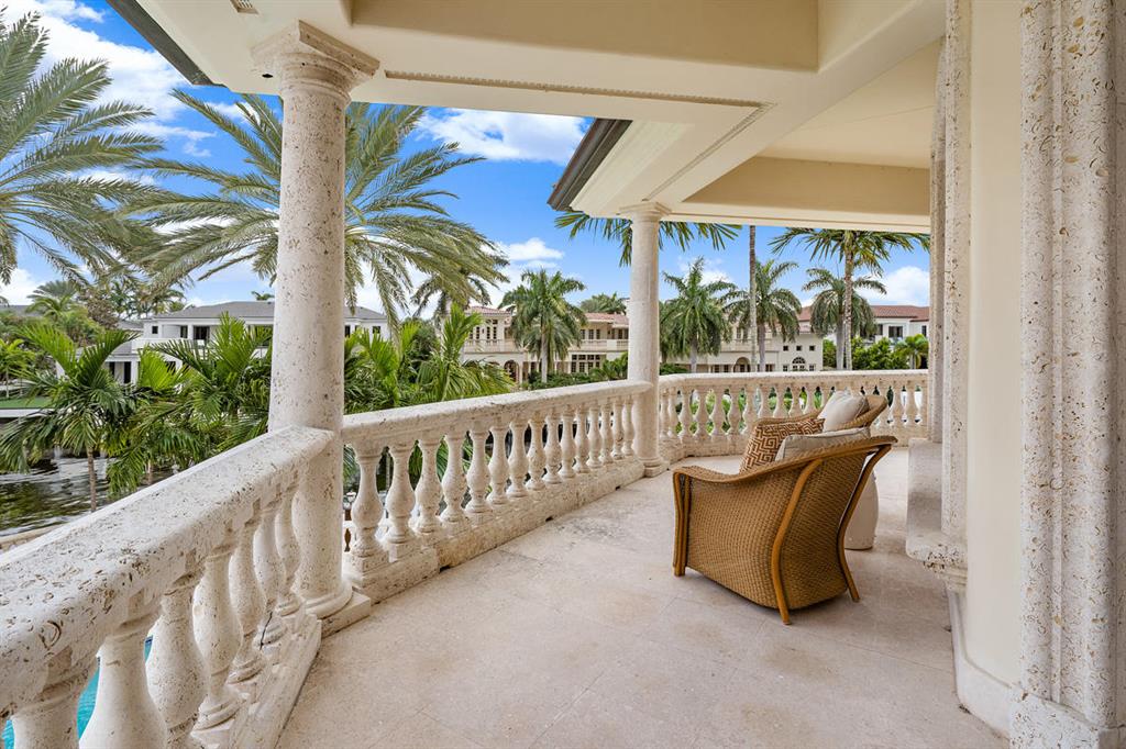 ROYAL PALM YACHT & COUNTRY CLUB - Residential