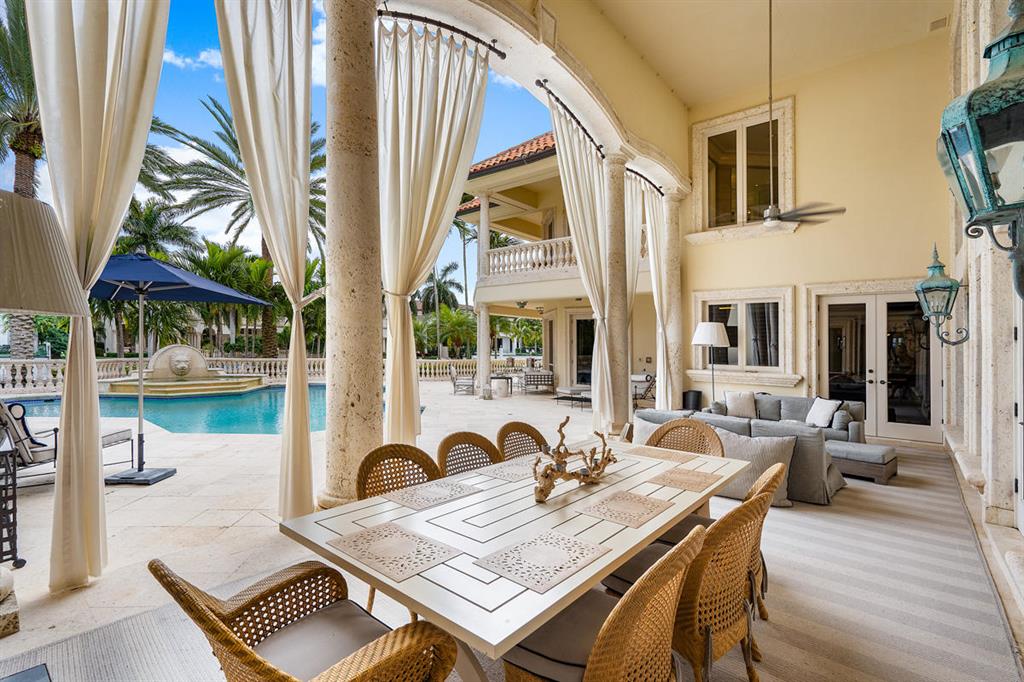 ROYAL PALM YACHT & COUNTRY CLUB - Residential