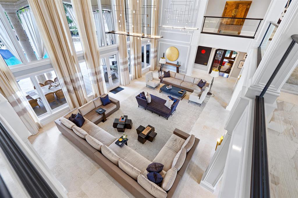 ROYAL PALM YACHT & COUNTRY CLUB - Residential