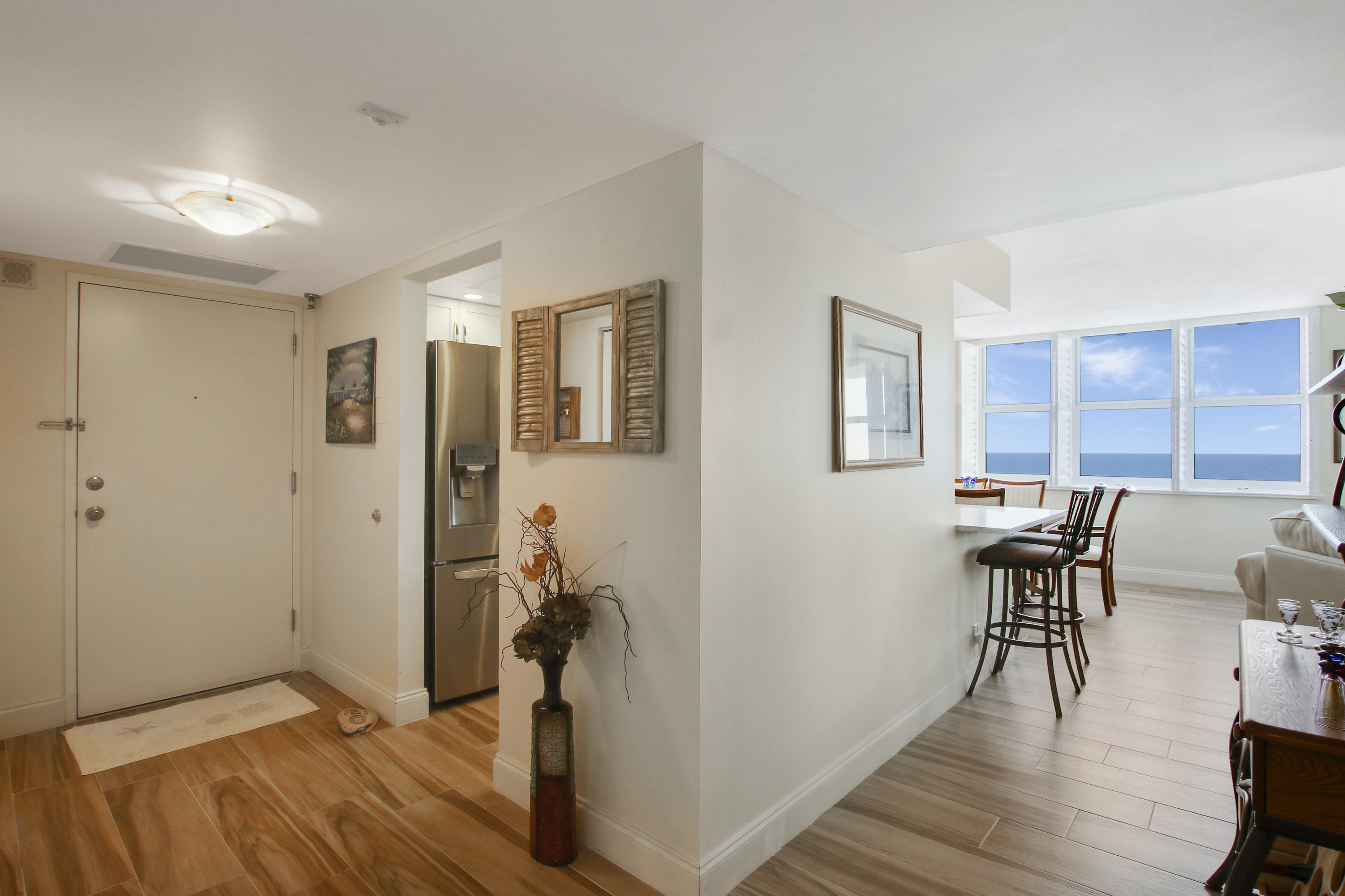 AQUARIUS CONDO - Residential