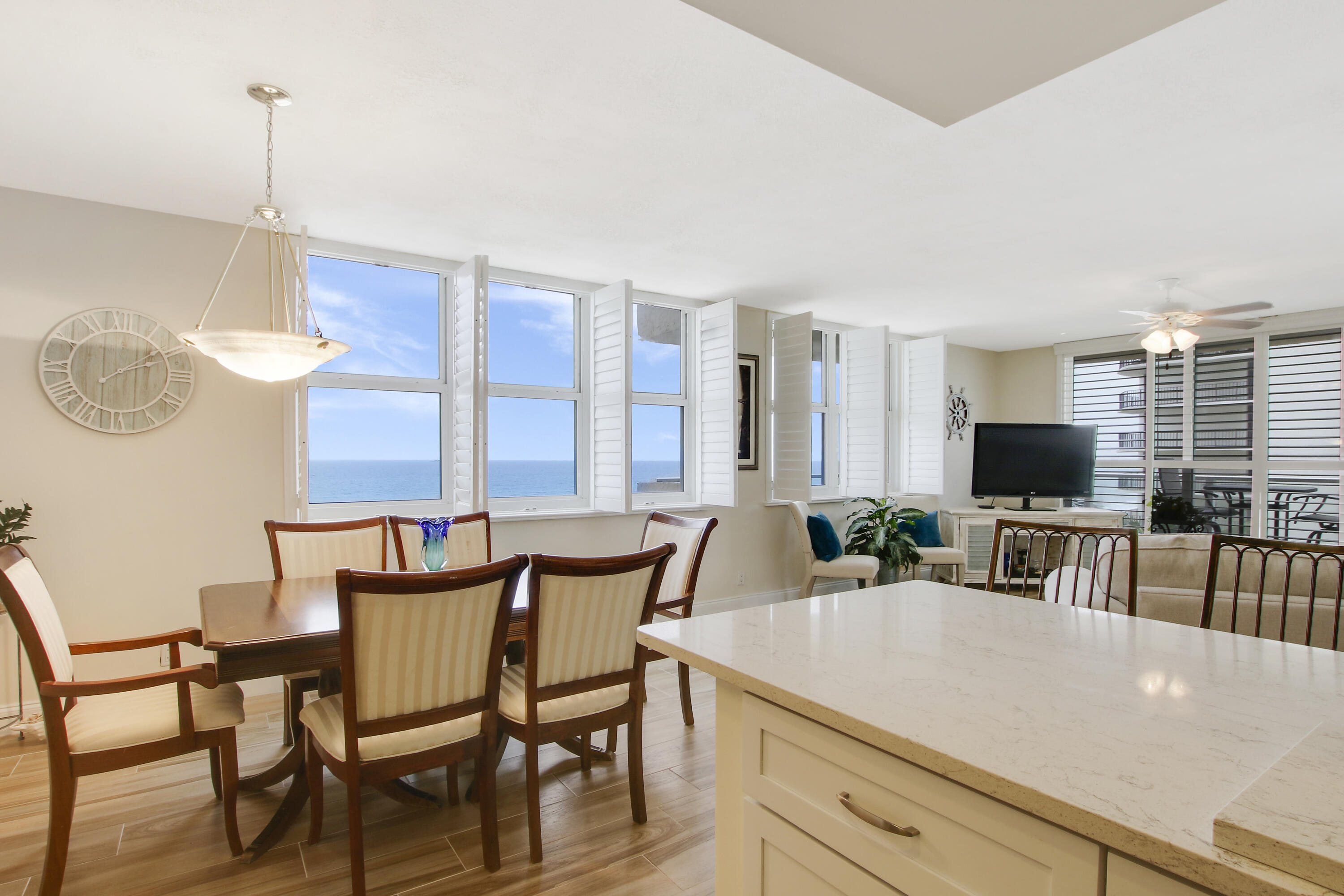 AQUARIUS CONDO - Residential