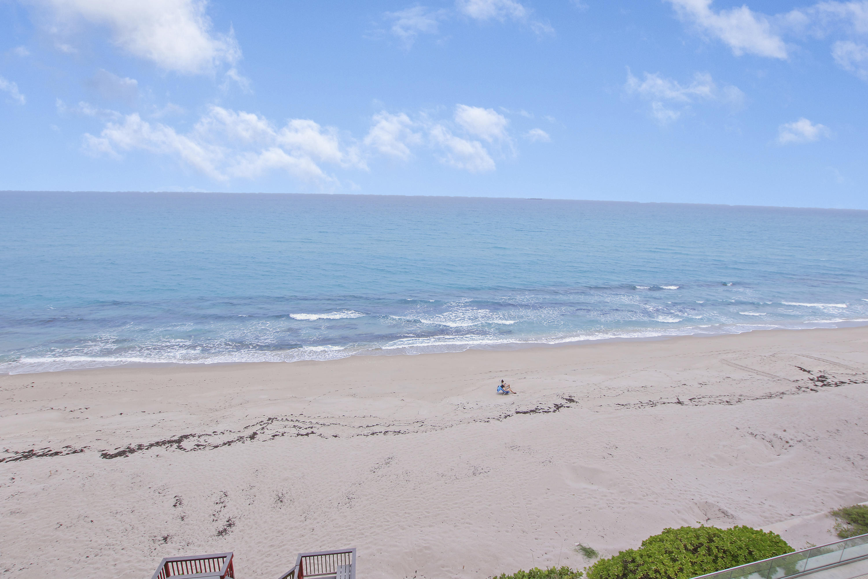 AQUARIUS CONDO - Residential