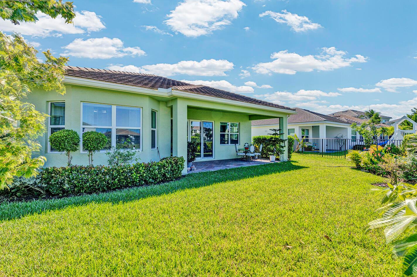 GROVES OF WESTLAKE - Residential