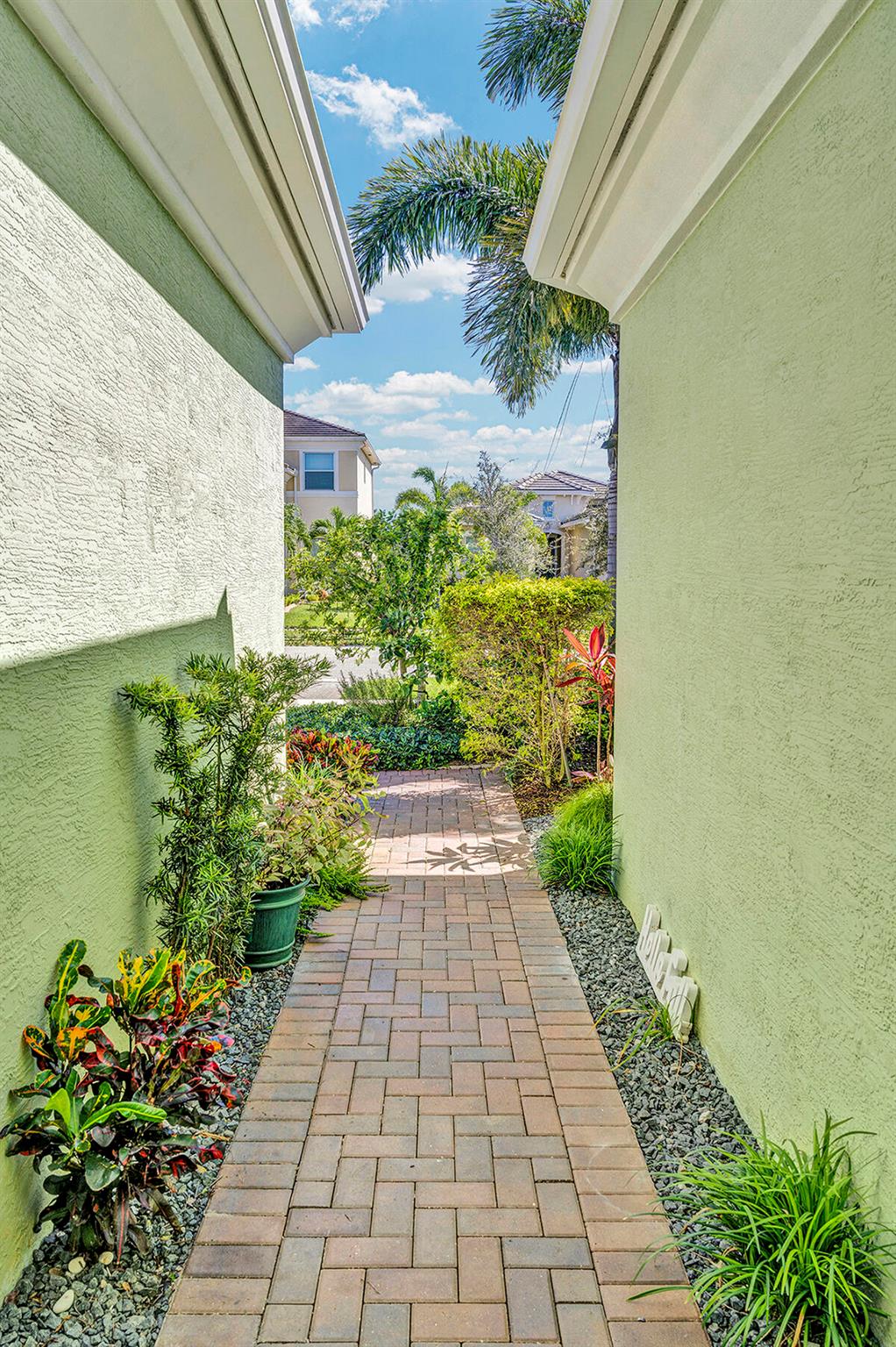 GROVES OF WESTLAKE - Residential