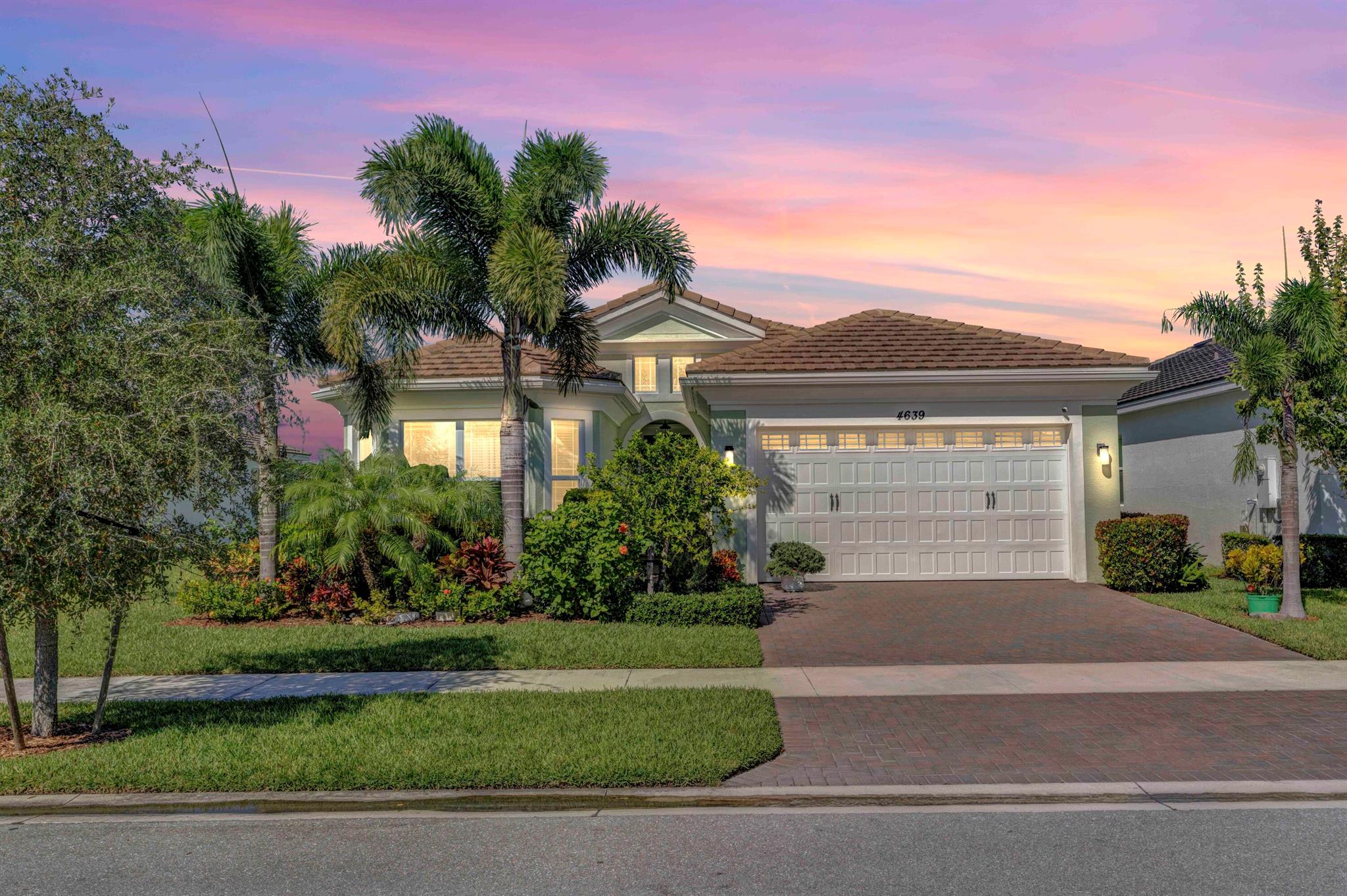 GROVES OF WESTLAKE - Residential