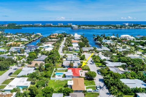 A home in Lake Worth Beach