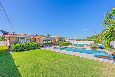 A home in Lake Worth Beach