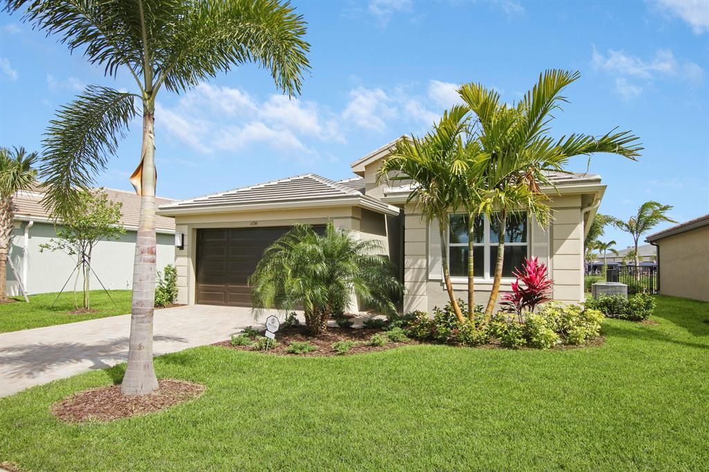 Photo of 11741 SW Hawthorne Hill Road, Port Saint Lucie, FL 34987 (MLS # R10699860)