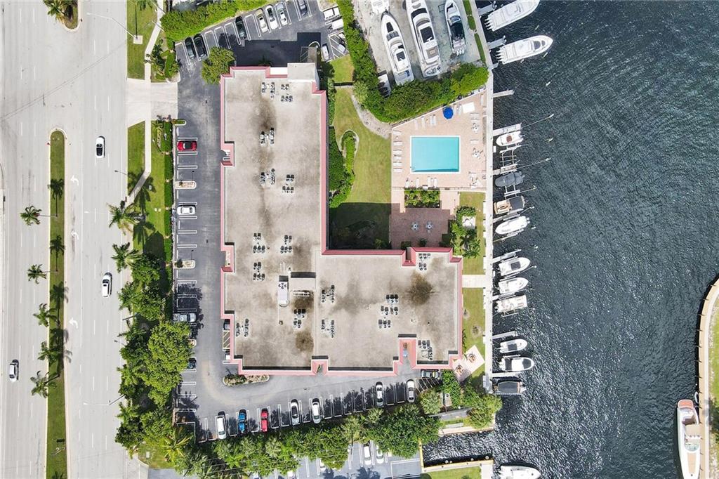 Bay Yacht Club - Residential