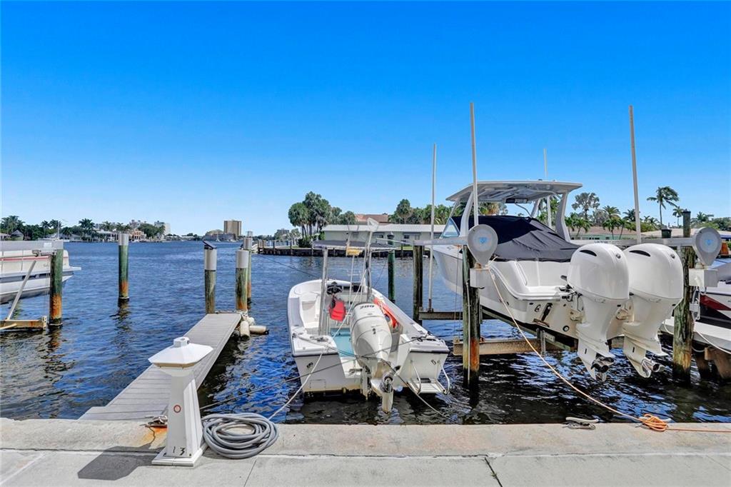 Bay Yacht Club - Residential