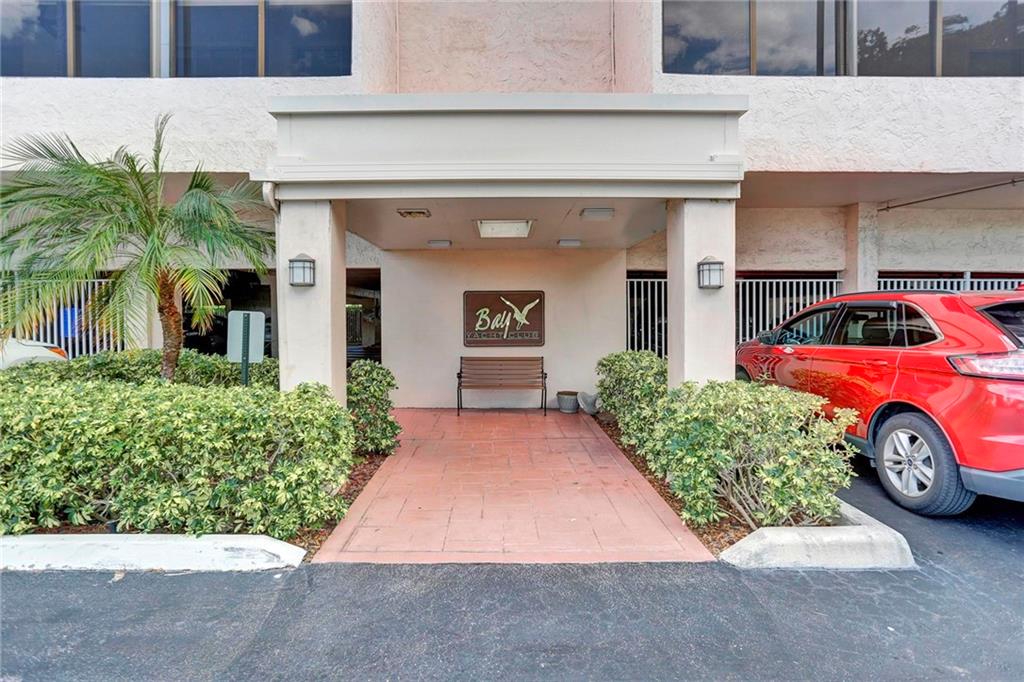 Bay Yacht Club - Residential