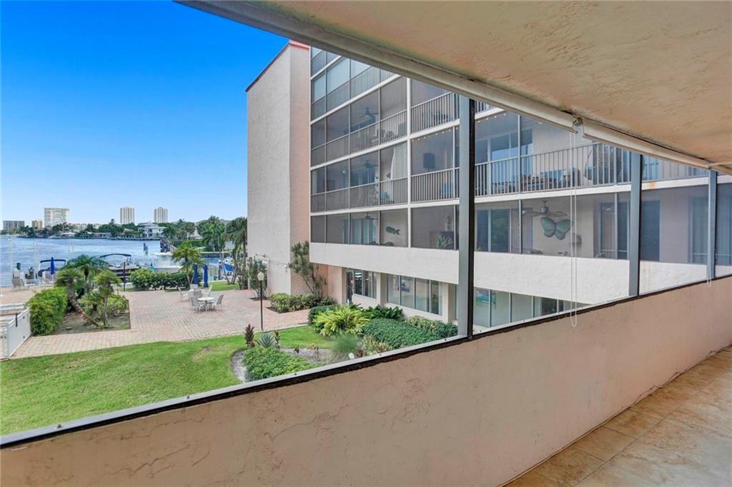 Bay Yacht Club - Residential