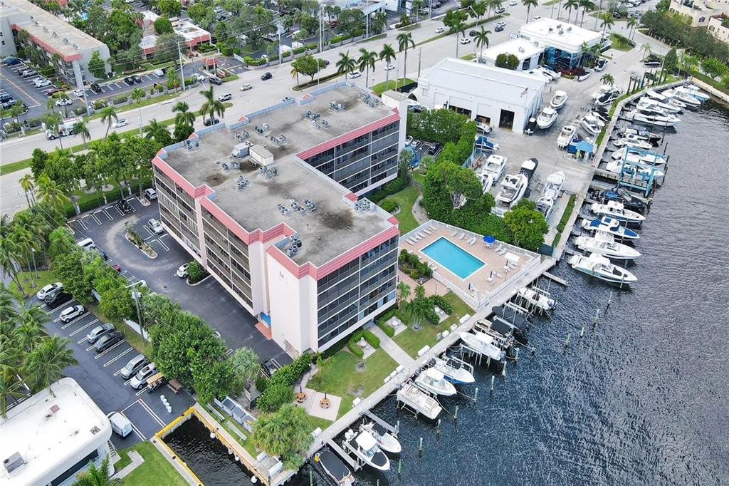 Bay Yacht Club - Residential