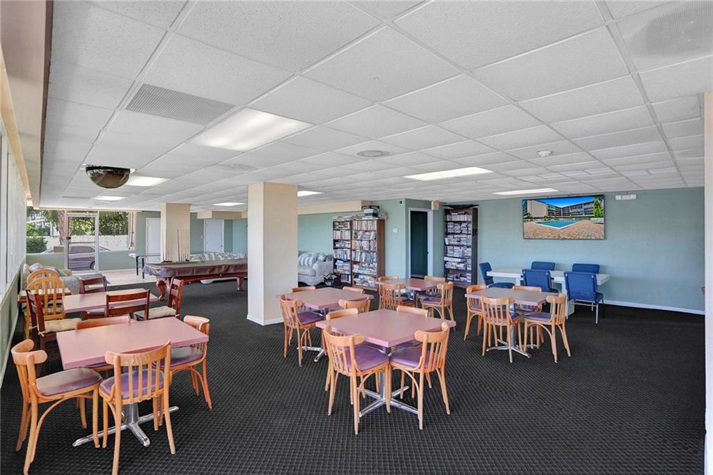 Bay Yacht Club - Residential
