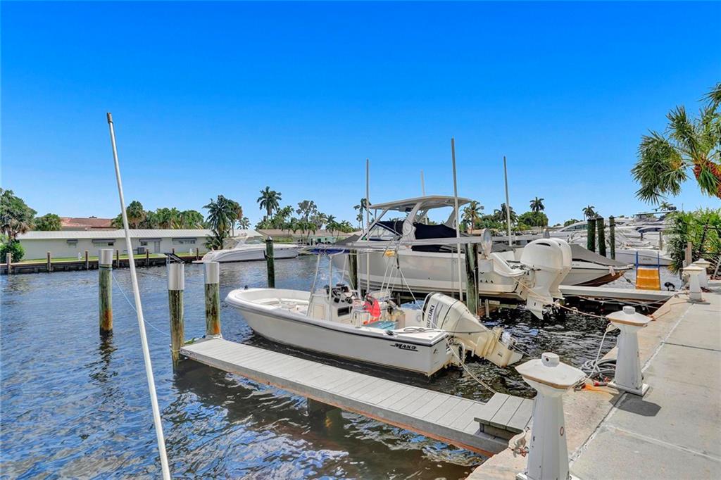 Bay Yacht Club - Residential