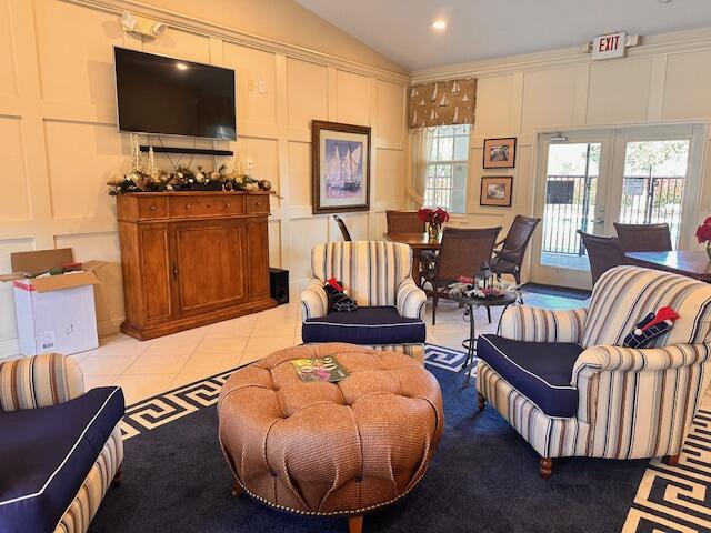 LEXINGTON LAKES - Residential