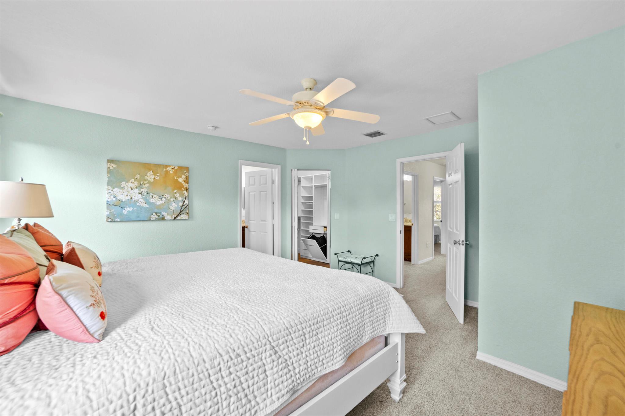 LEXINGTON LAKES - Residential