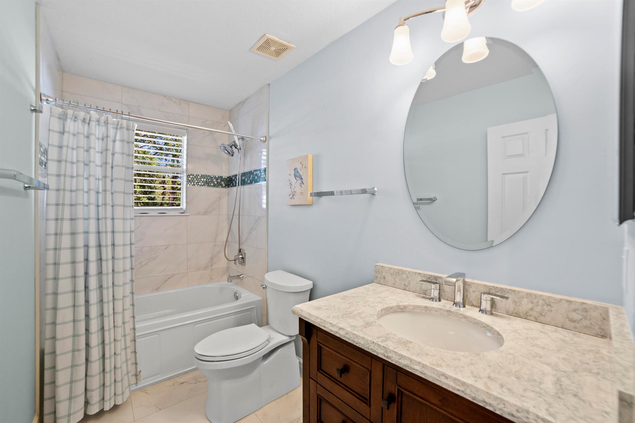 LEXINGTON LAKES - Residential