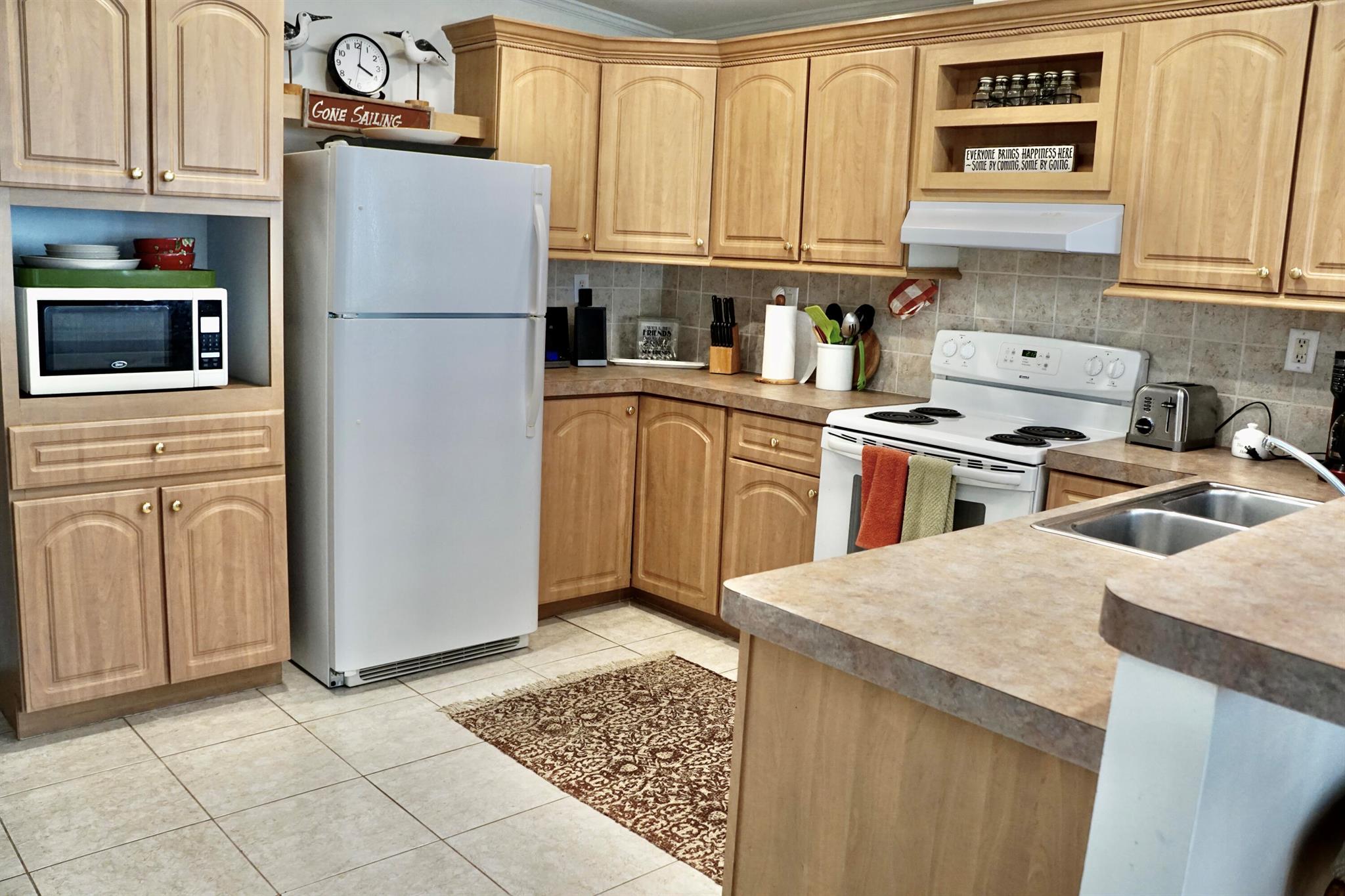 Spanish Lakes Golf - Residential