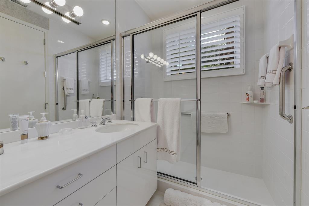 ST ANDREWS COUNTRY CLUB - Residential