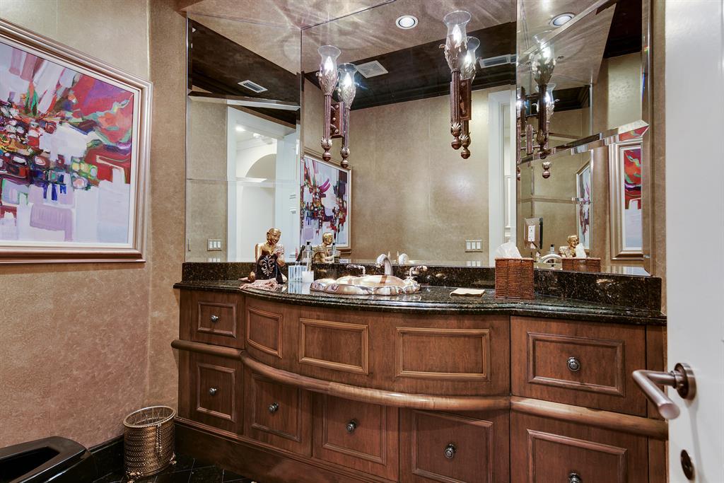 ST ANDREWS COUNTRY CLUB - Residential