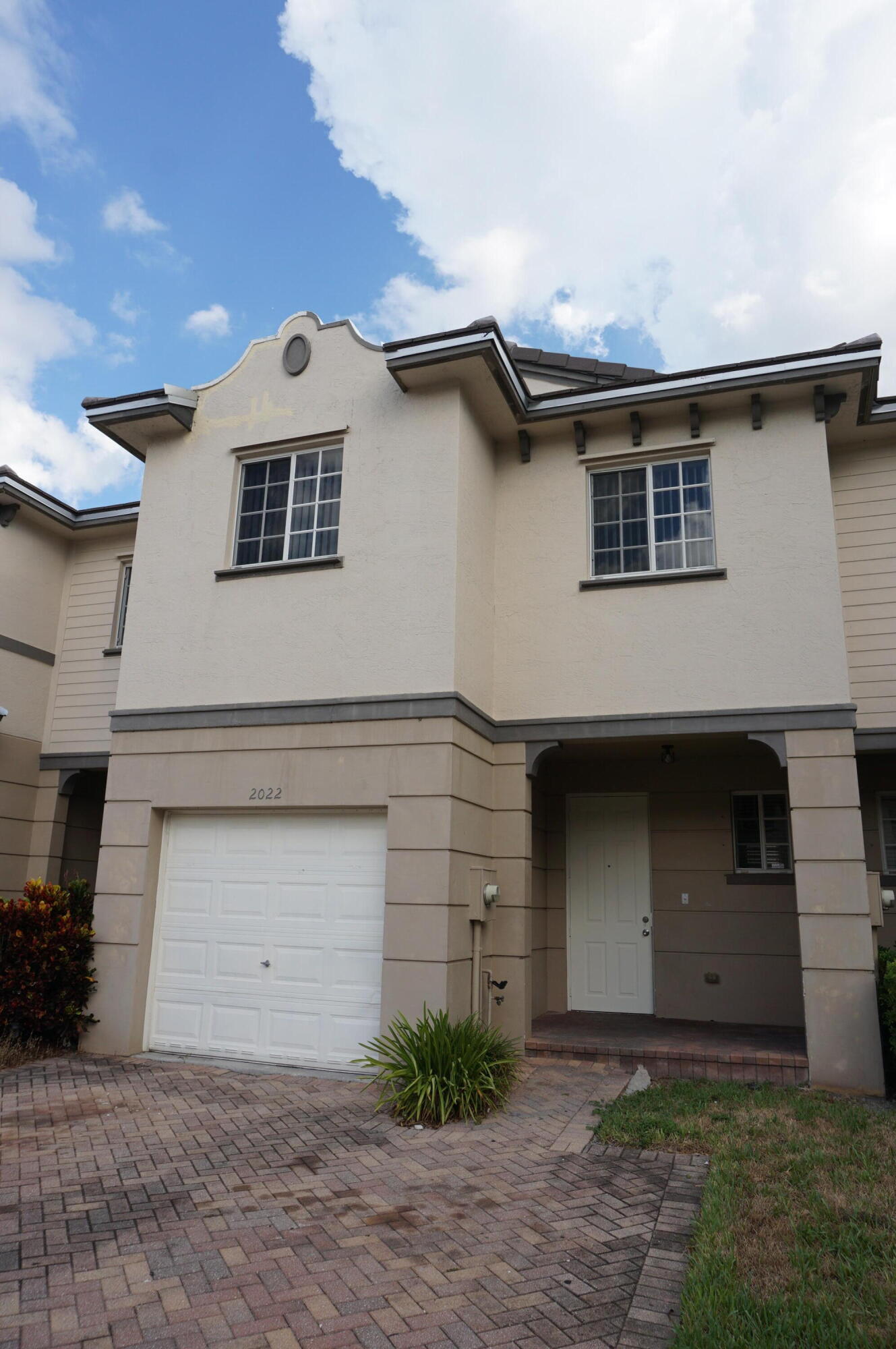 MARSH HARBOUR - Residential Lease