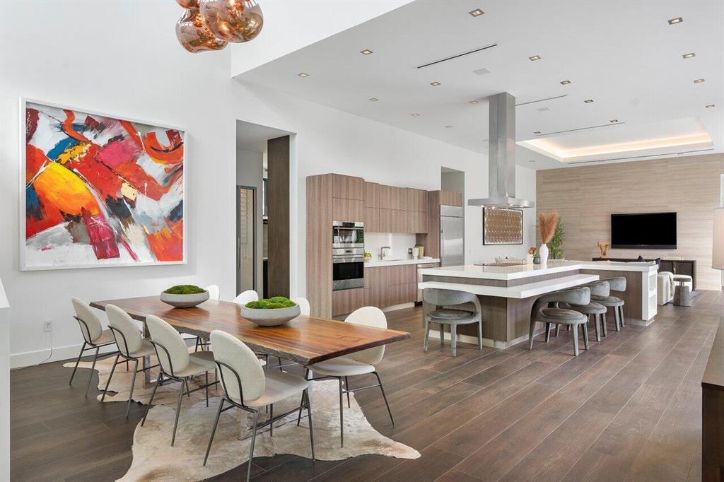 ROYAL PALM YACHT & COUNTRY CLUB - Residential