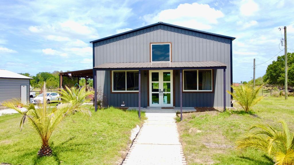 Photo of 8700 W Josephine Road, Sebring, FL 33875 (MLS # B26015346)