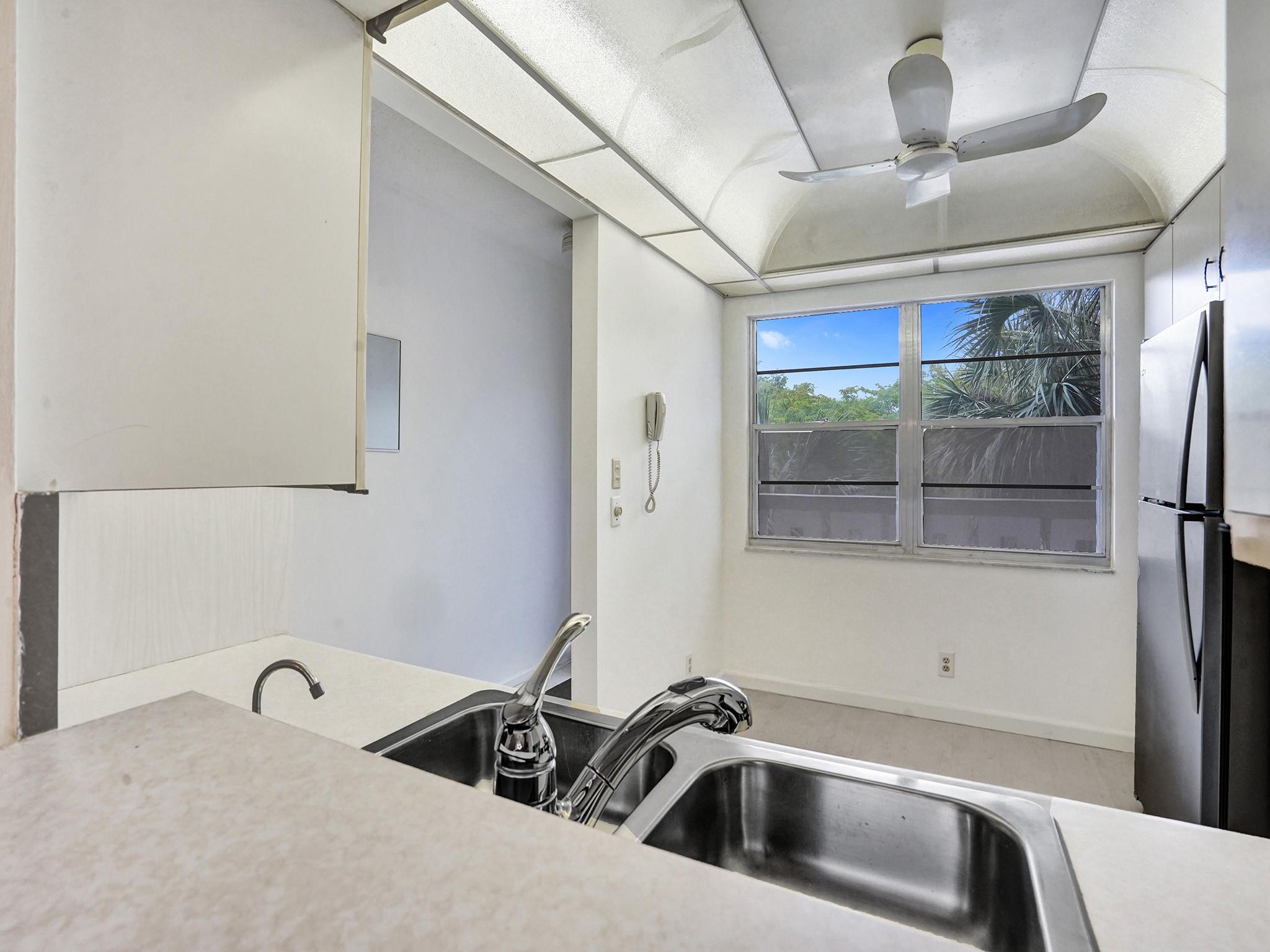 WYNMOOR VILLAGE - Residential