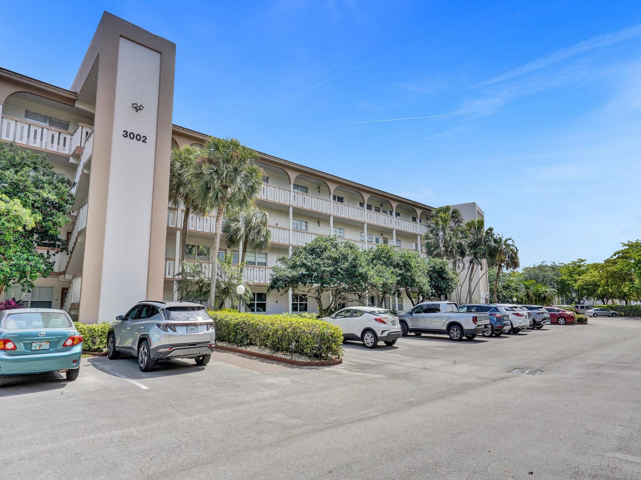 WYNMOOR VILLAGE - Residential