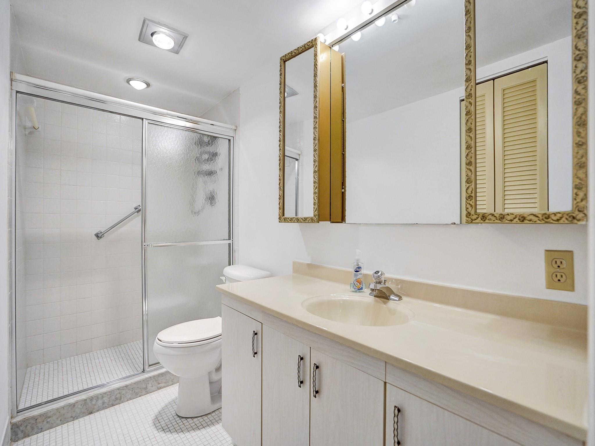 WYNMOOR VILLAGE - Residential