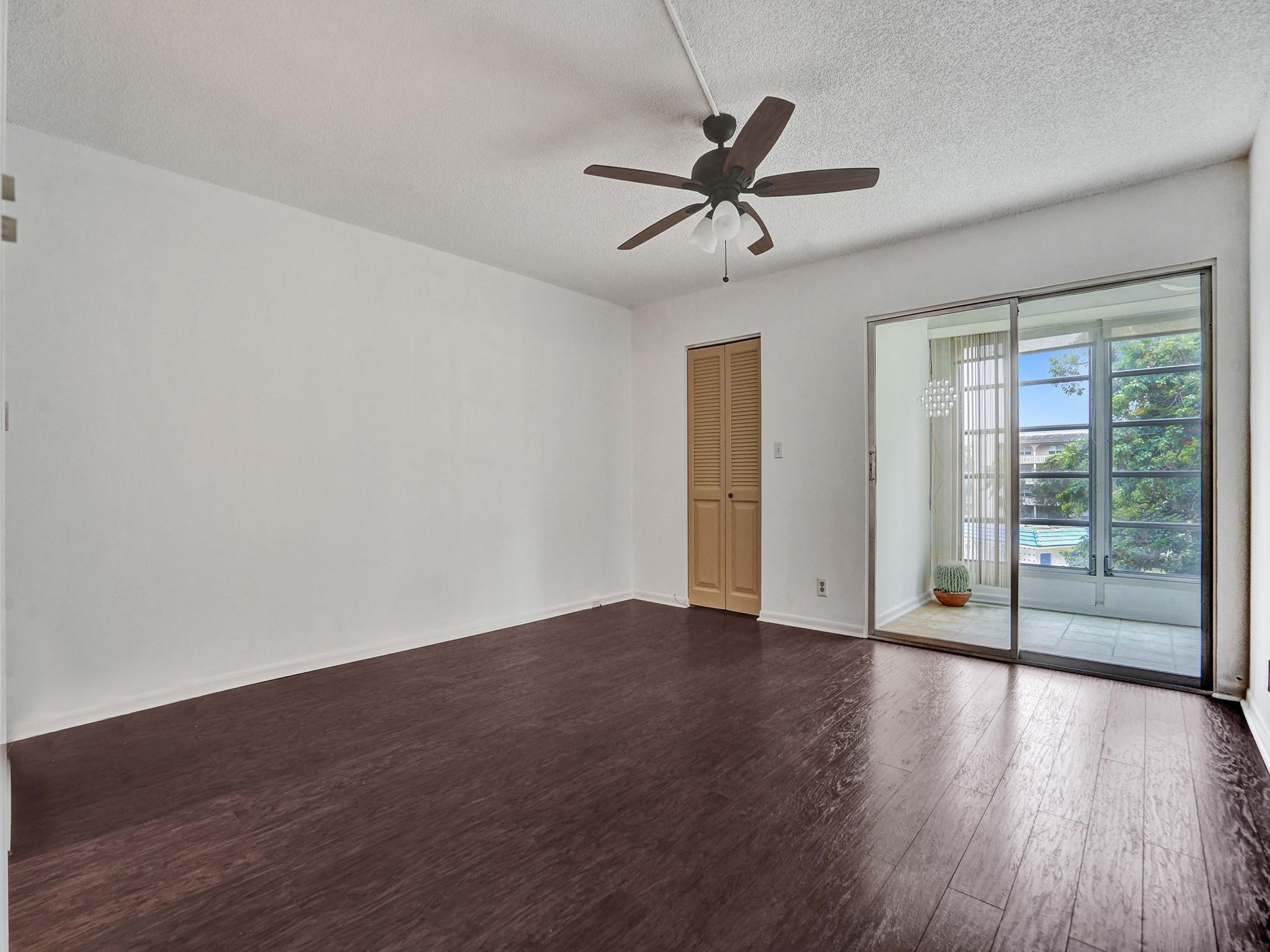 WYNMOOR VILLAGE - Residential