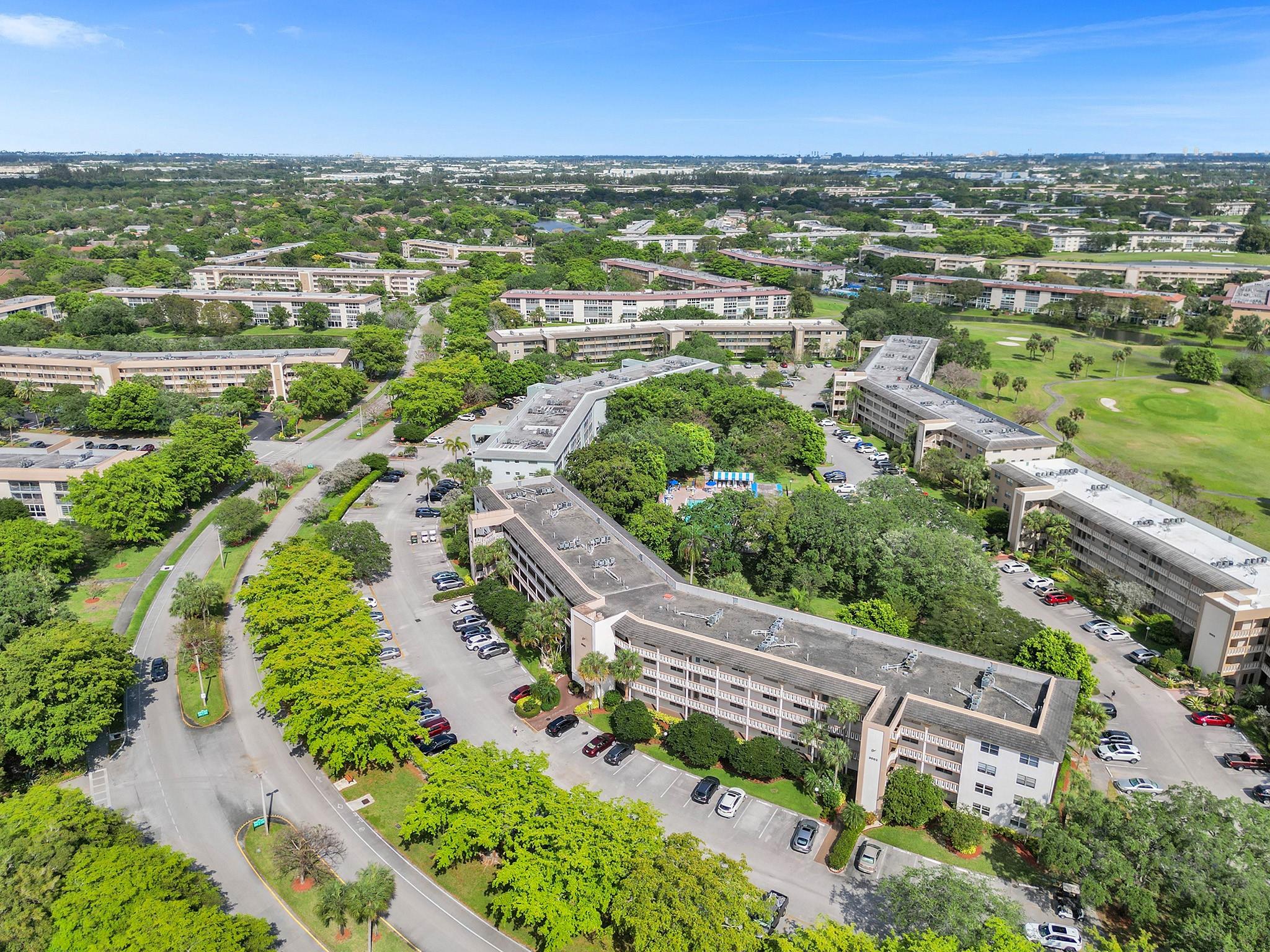 WYNMOOR VILLAGE - Residential