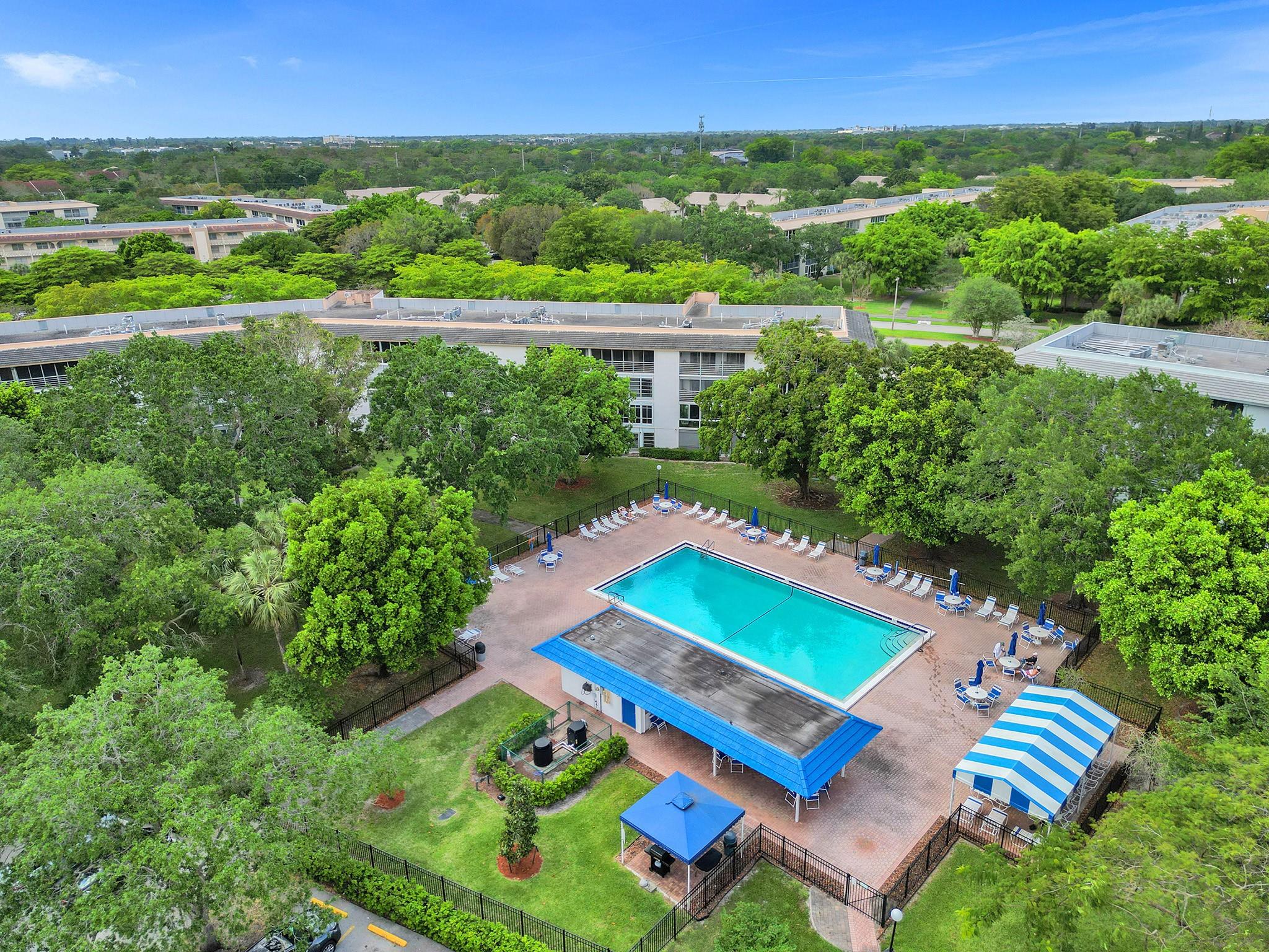 WYNMOOR VILLAGE - Residential