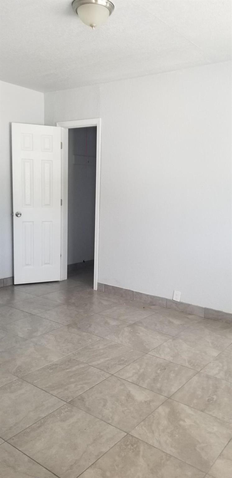 CLOWS - Commercial Sale