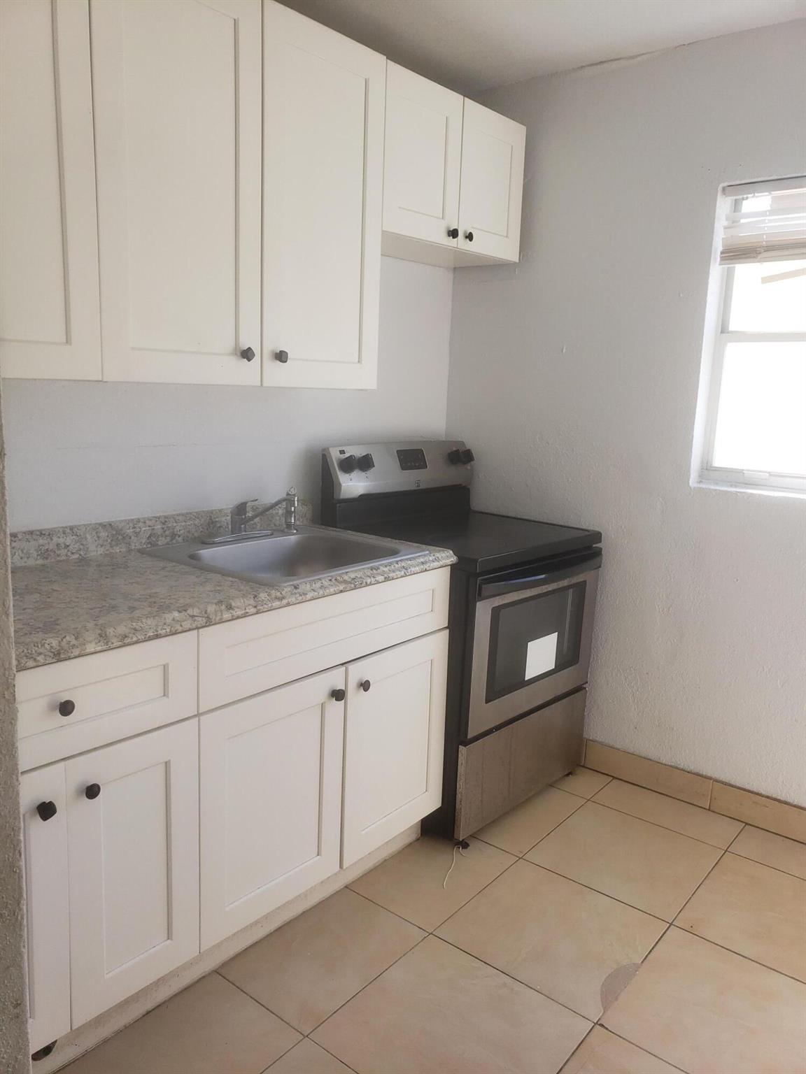 CLOWS - Commercial Sale