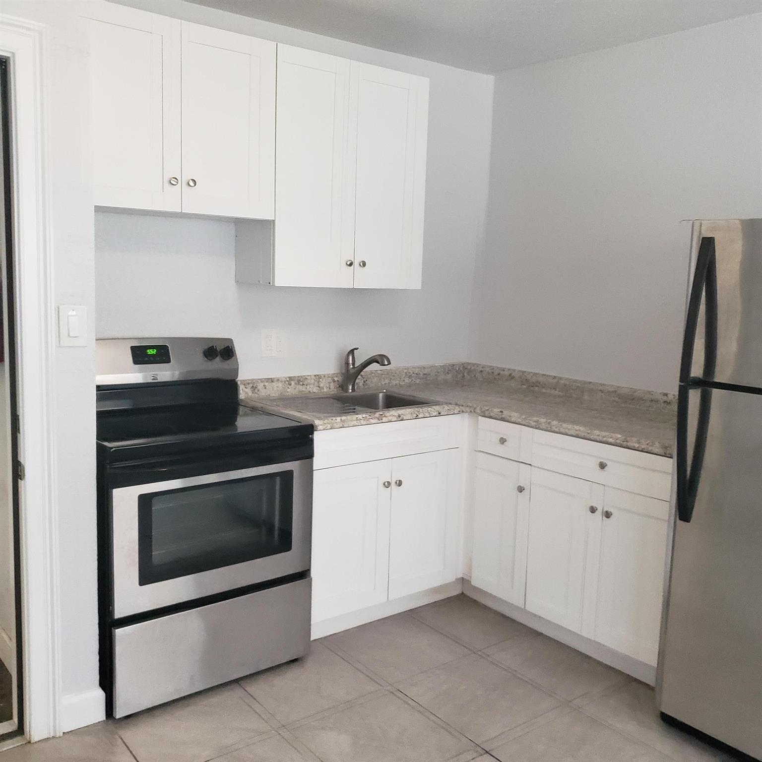 CLOWS - Commercial Sale