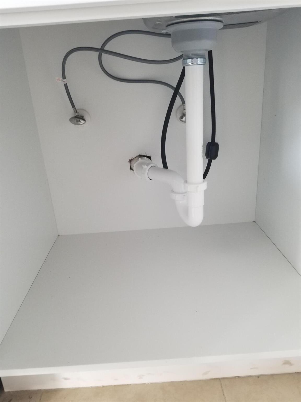 CLOWS - Commercial Sale