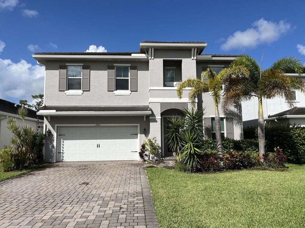 Photo of 4904 SW Montclair Drive, Stuart, FL 34997 (MLS # R11062088)