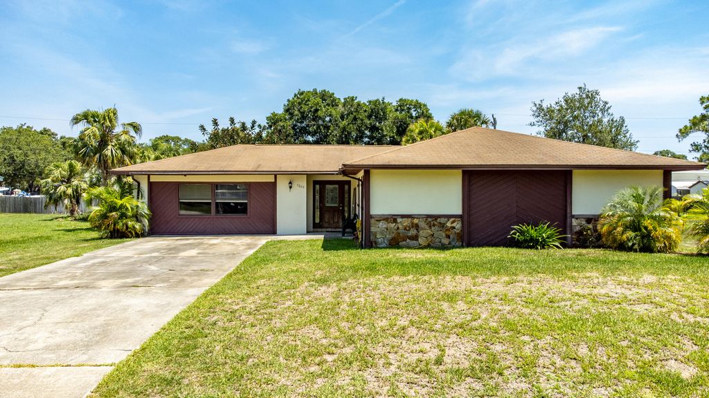 Photo of 7602 Santa Clara Boulevard Blvd, Fort Pierce, FL 34951 (MLS # R10817781)
