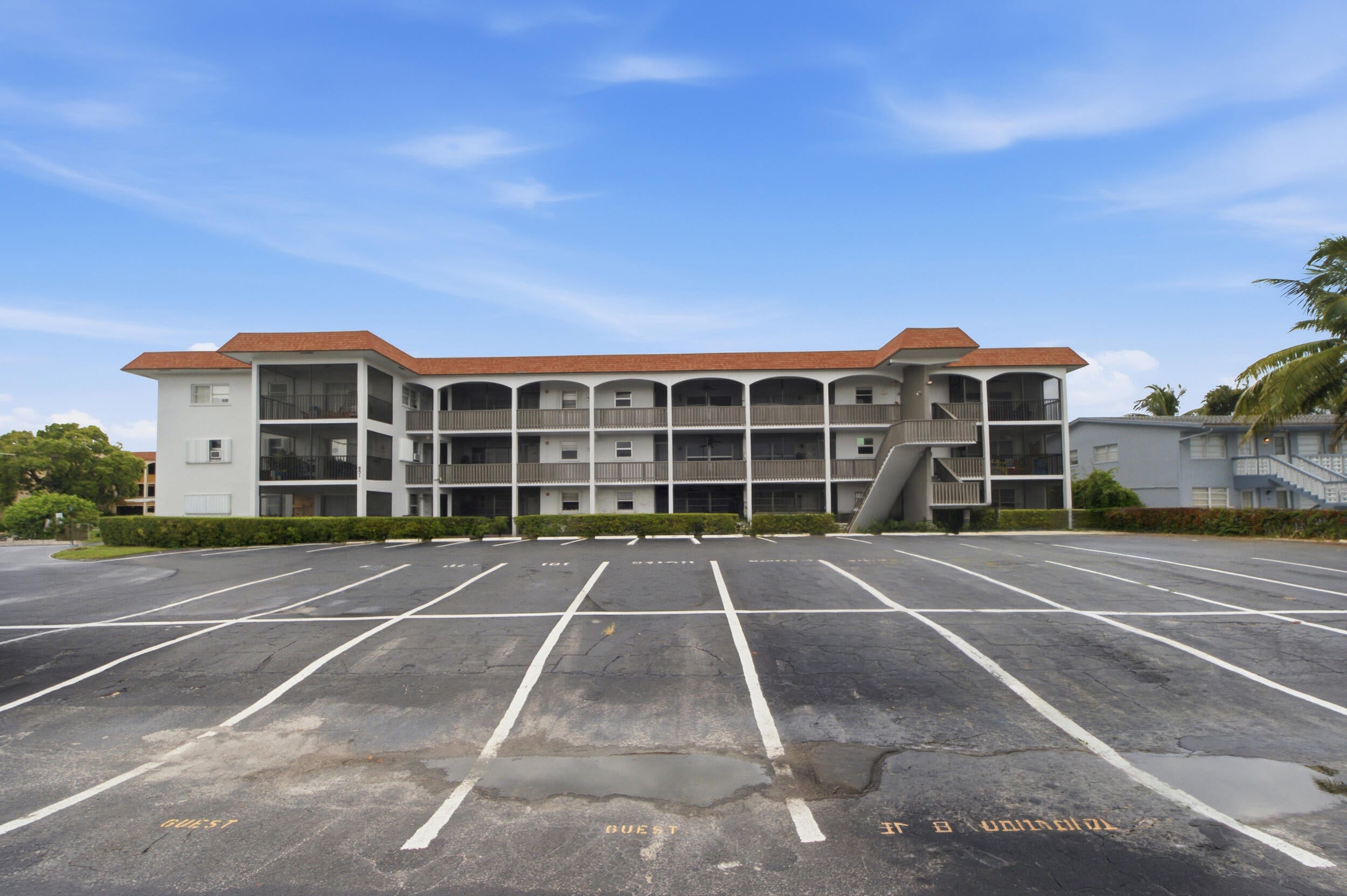 651 PINE Drive 309