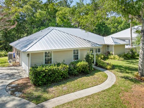 Property photo of 435 61st Avenue, Vero Beach, FL 32968