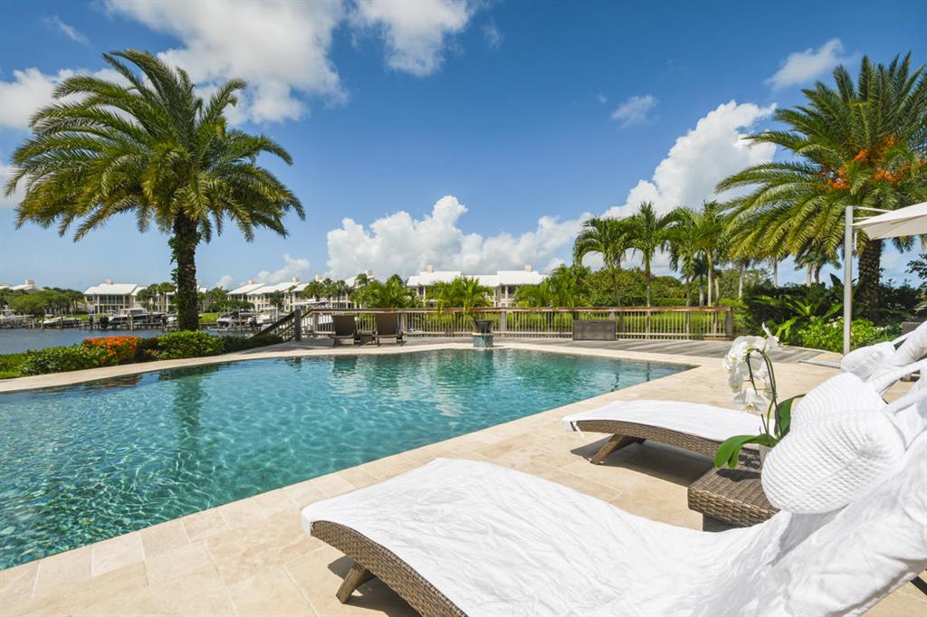 Admirals Cove - Residential