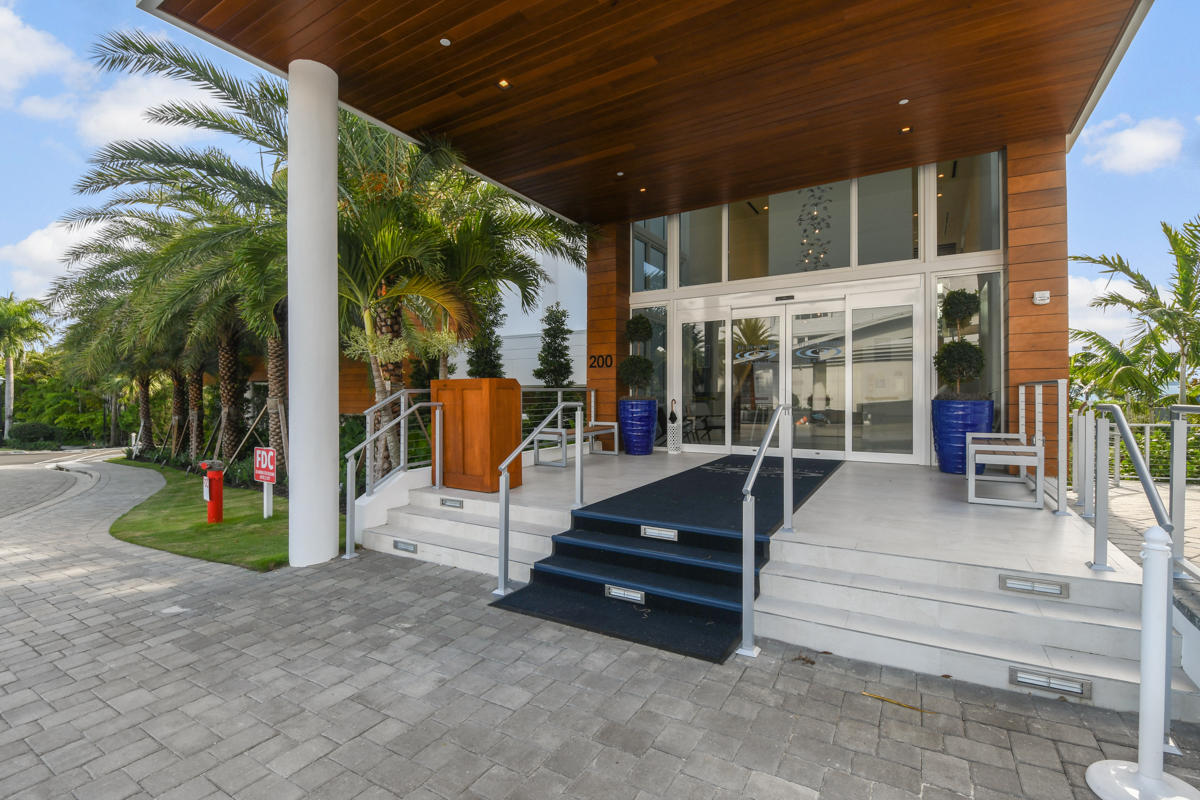 Admirals Cove - Residential