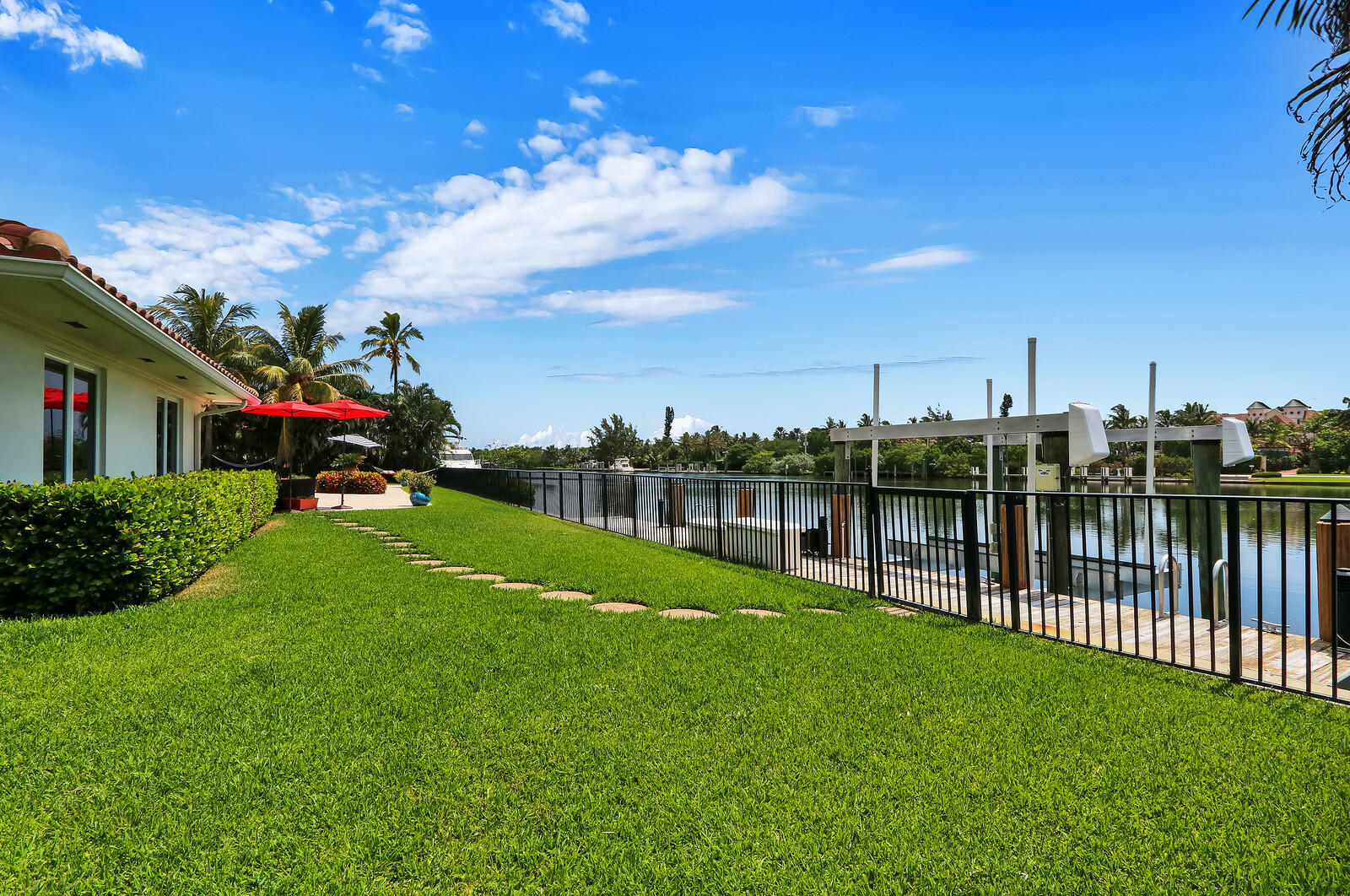 Point Manalapan - Residential